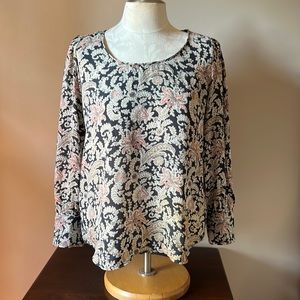Long sleeve floral blouse
